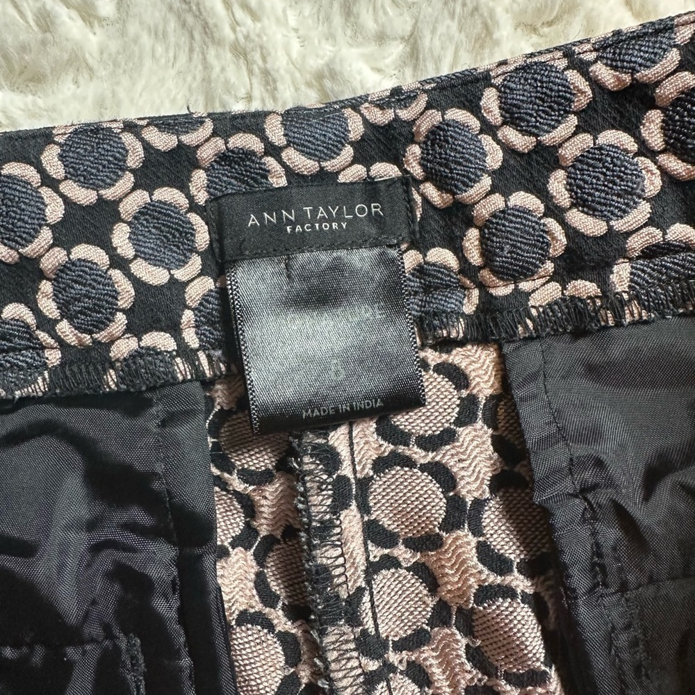 Ann Taylor Black and Cream Textured Pants - Picture 6 of 6